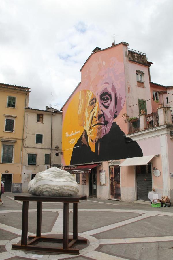 La Porta Sui Monti Di Luna Carrara Kültér fotó